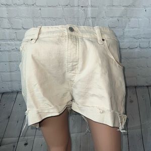 Old Navy OG Straight high rise cream jean shorts size 18